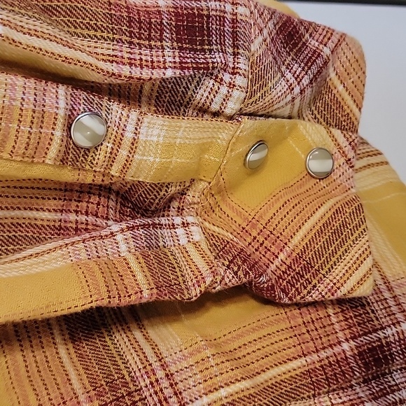 Wrangler Women's Mustard and Burgundy Plaid Shirt. SIZE XXL - Picture 4 of 4
